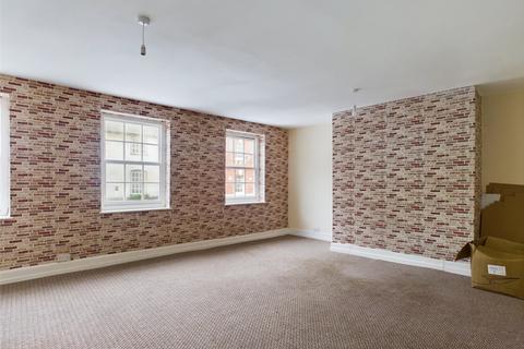 3 bedroom apartment to rent, Broad Street, Ross-on-Wye, Herefordshire, HR9