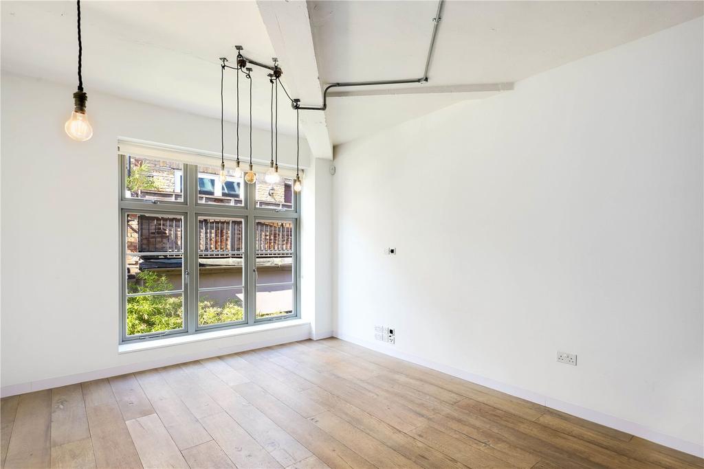 Living Room/Kitchen