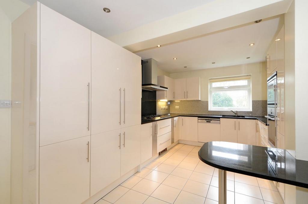 Kitchen low res