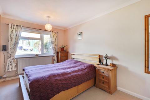 25 Painters Ash Lane, Northfleet, Gravesend, DA11 8EG