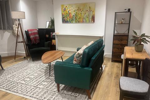 1 bedroom flat to rent, St Ursula Grove, Southsea PO5