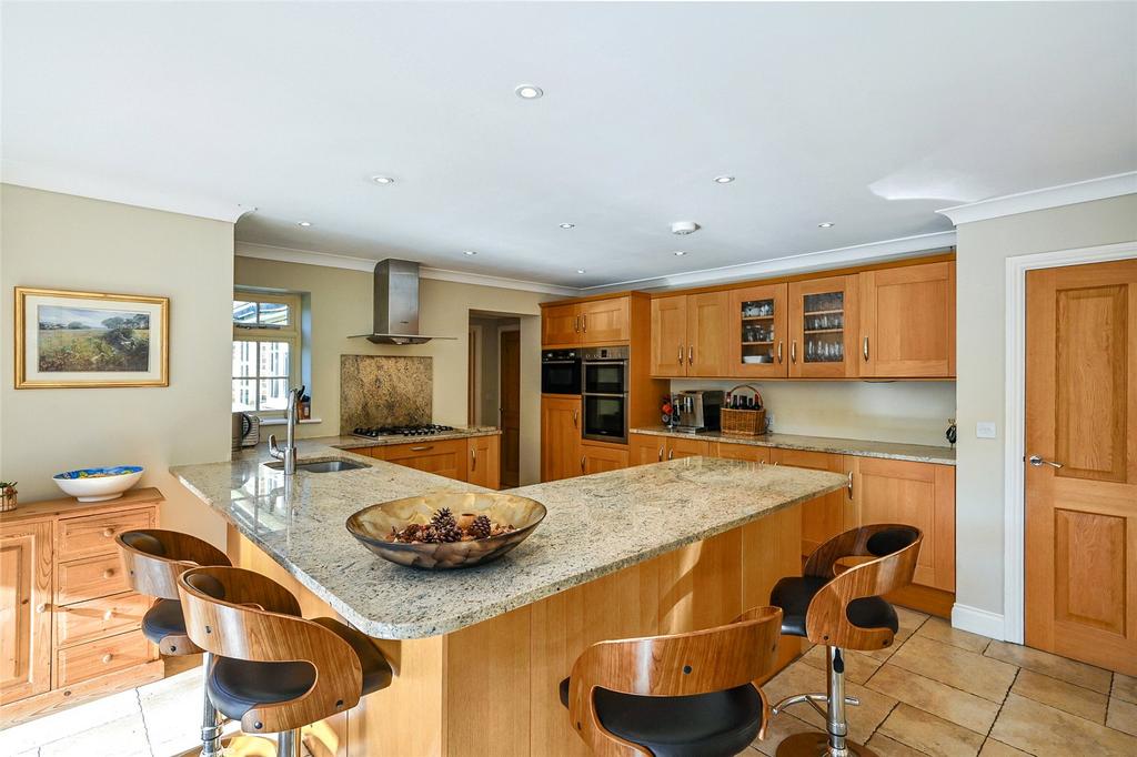 Kitchen/Breakfast Rm