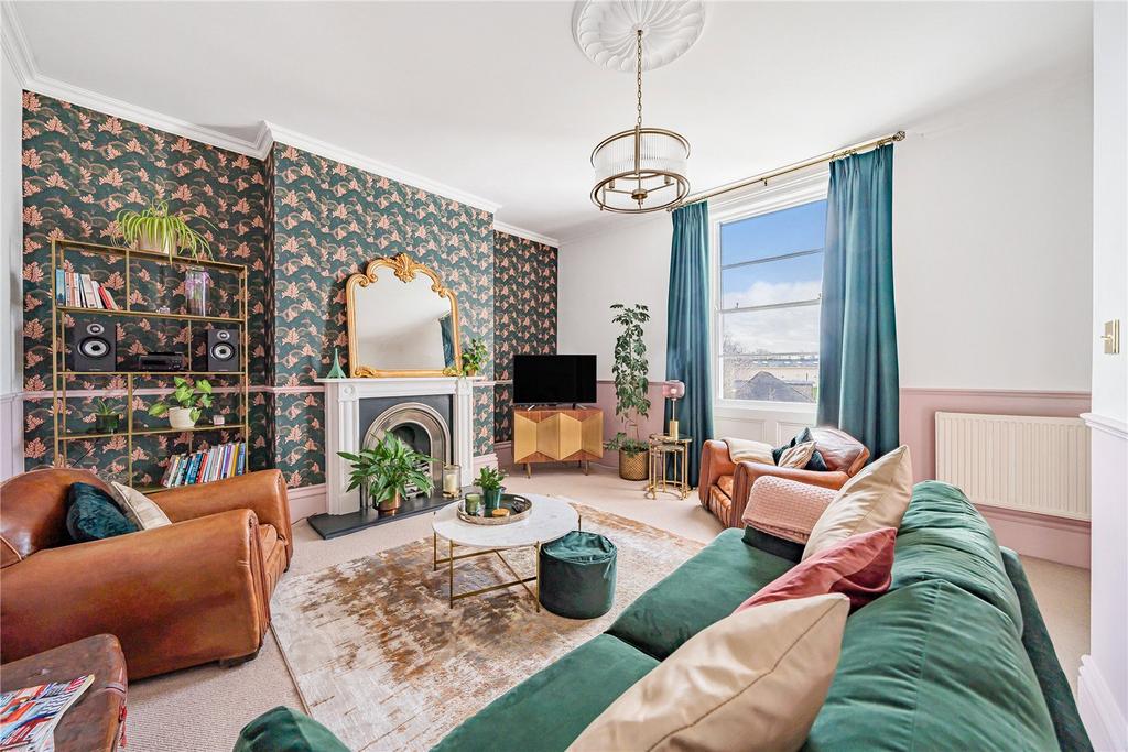 St Stephens Road, Cheltenham, GL51 3 bed apartment for sale £695,000