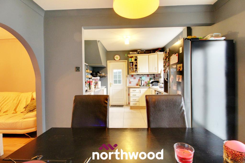 Chalmers Drive, Doncaster DN2 3 bed semidetached house for sale £137,000