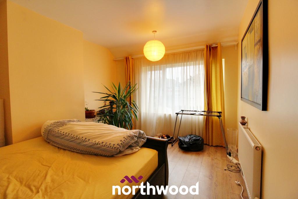 Chalmers Drive, Doncaster DN2 3 bed semidetached house for sale £137,000