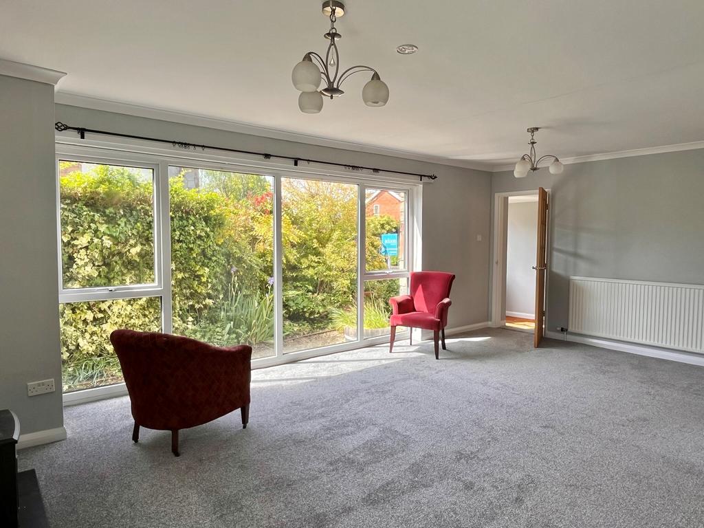 Kingsland, Leominster HR6 3 bed bungalow for sale £395,000