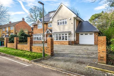 6 bedroom detached house for sale, Woodlands Road, Bromley