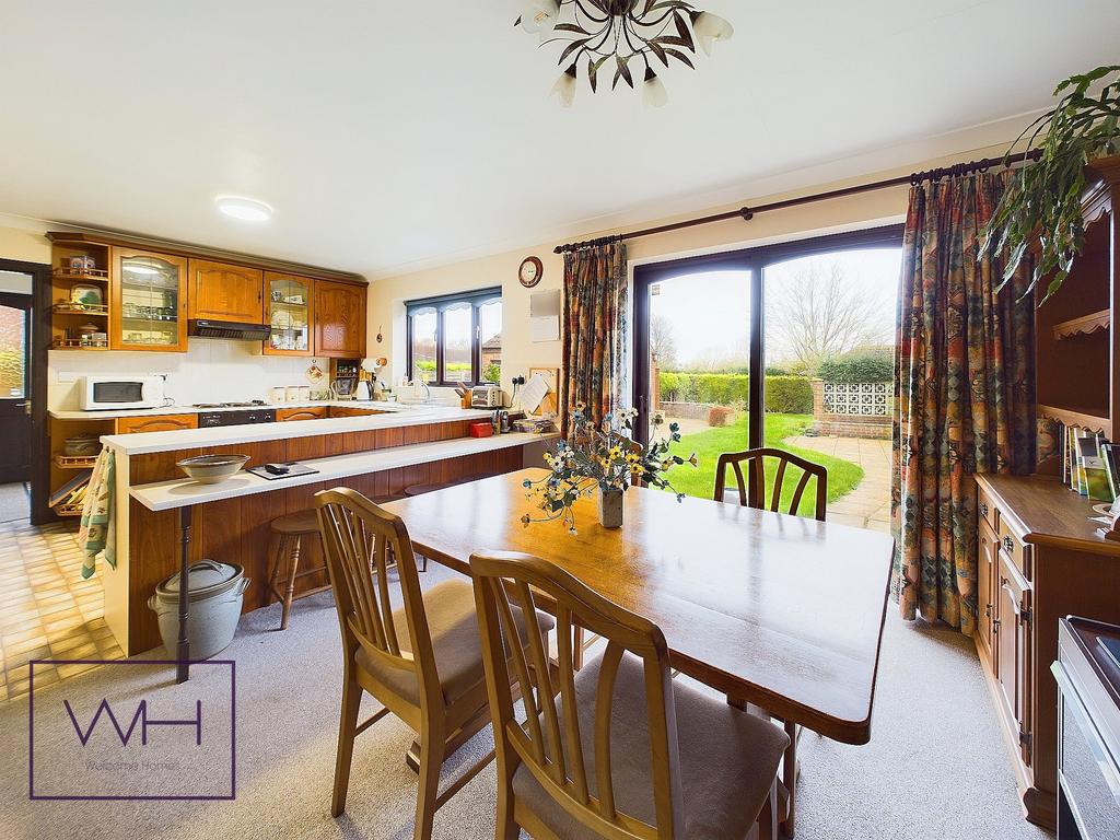 Brodsworth, Doncaster DN5 4 bed detached house for sale £360,000