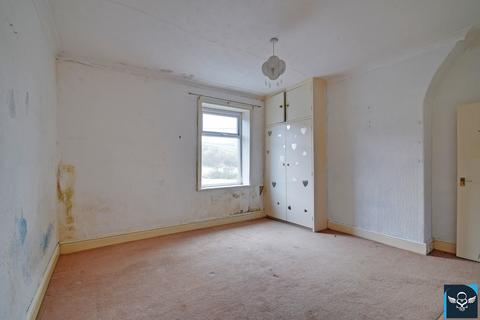 2 bedroom terraced house for sale, Burnley Road, Cliviger