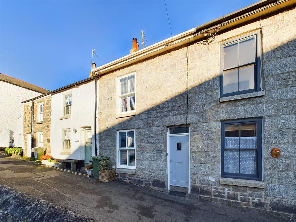 3 Bedroom Mid Terrace House for Sale