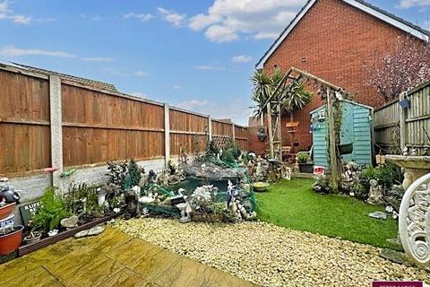 3 bedroom terraced house for sale, Rhodfa Wyn, Prestatyn, Denbighshire LL19 7UN