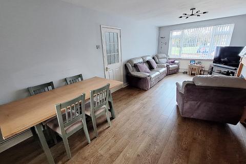 43 Ashfield Way, Luton, LU3 2UN