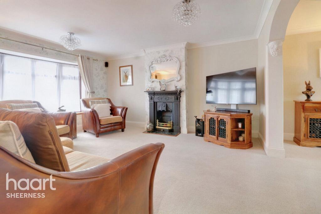 Drake Avenue, Minster on sea 4 bed detached house for sale £430,000