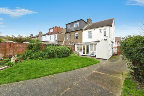 3 bedroom semi-detached house for sale, Victoria Road, Southend-on-sea, SS1