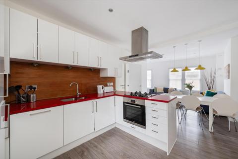3 bedroom flat for sale - Glengall Road, London, NW6