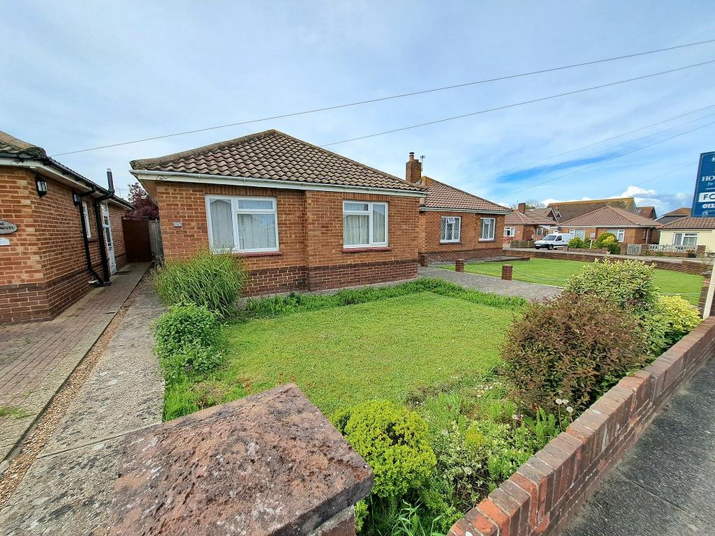 Broadview Close, Lower Willingdon... 2 bed detached bungalow for sale