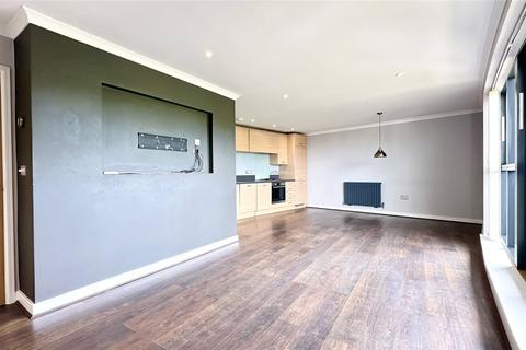 2 bedroom flat for sale, Redwing Crescent, Waterstone Way, Greenhithe, Kent, DA9