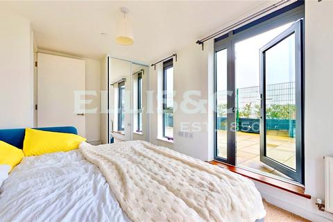 2 bedroom apartment to rent, High Road, Wembley, HA9