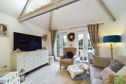 2 bedroom maisonette for sale, Boulters Lock Island, Maidenhead, Berkshire, SL6