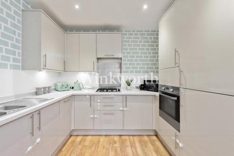 1 bedroom apartment for sale, Lily Way, London, N13