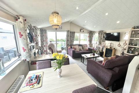 2 bedroom holiday park home for sale - Watchet TA23