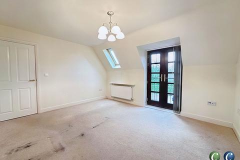 2 bedroom flat for sale, Farm Court, Hednesford, Cannock, WS12 2DQ