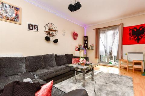 1 bedroom flat for sale - Town End, Caterham, Surrey