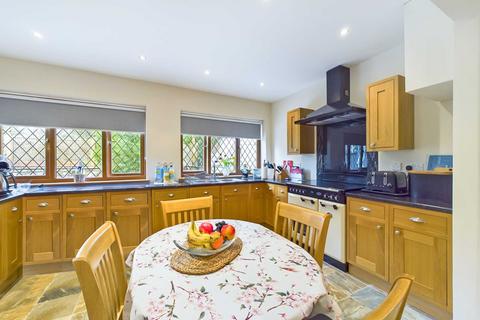 3 bedroom detached house for sale, Sunnybank, Marlow SL7