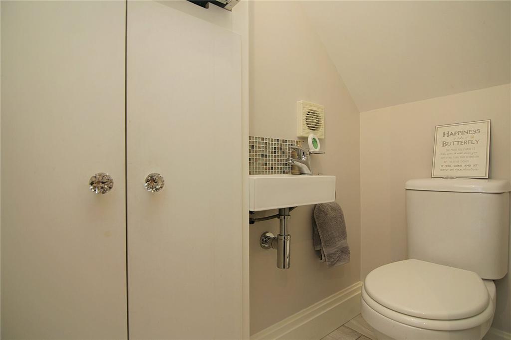 Cloakroom/Utility