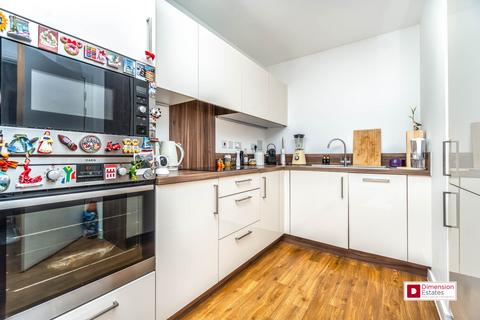 1 bedroom apartment for sale - Kingfisher Heights, 2 Bramwell Way, London, E16