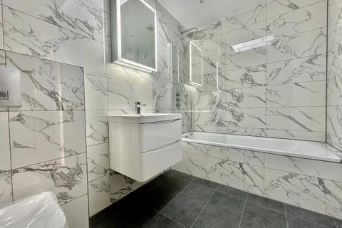 2 bedroom flat to rent, Woodside Park Road, Woodside Park, London N12