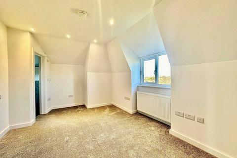 2 bedroom flat to rent, Woodside Park Road, Woodside Park, London N12