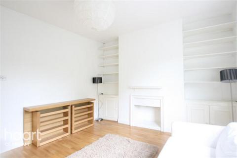 1 bedroom apartment to rent, Larkhall Rise, London
