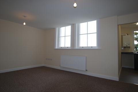 2 bedroom apartment to rent, Flat 14, Park Field, Victoria Road, Malvern, Worcestershire, WR14 2TE