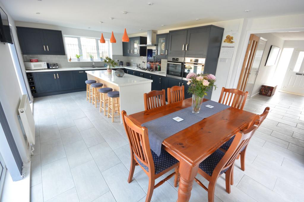 Kitchen/dining room