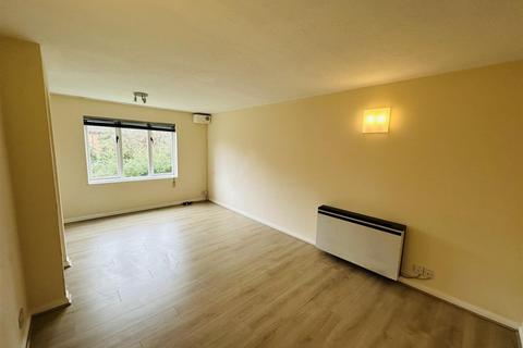 2 bedroom apartment for sale, Pavilion Way, Middlesex HA8