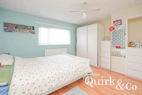 1 Clayburn Circle, Basildon, SS14 1PZ