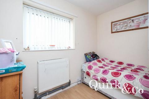 1 Clayburn Circle, Basildon, SS14 1PZ