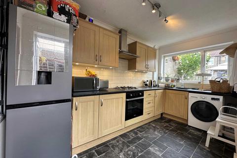 2 bedroom house for sale, Smithies Road, London SE2