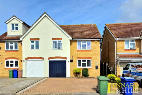 4 bedroom semi-detached house for sale, Rushley Close, Grays RM16