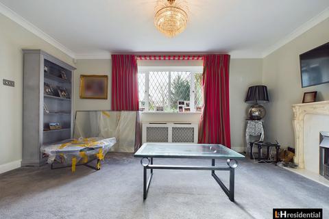 2 Links Drive, Elstree, Borehamwood, WD6 3PS
