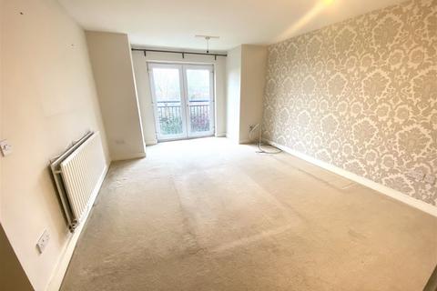 24 Baldwins Close, Royton, Oldham, OL2 5FG