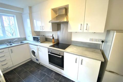 24 Baldwins Close, Royton, Oldham, OL2 5FG