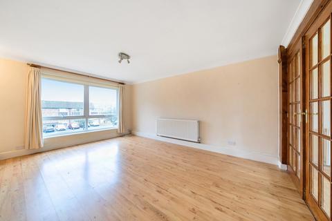 11 Seaford Close, Ruislip, HA4 7EQ