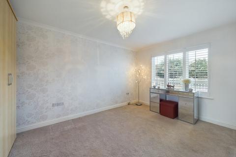 1 bedroom apartment for sale, Long Road, Canvey Island, SS8