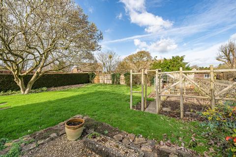 4 bedroom detached house for sale, Old Mansion Drive, Bredon, Tewkesbury, Worcestershire, GL20