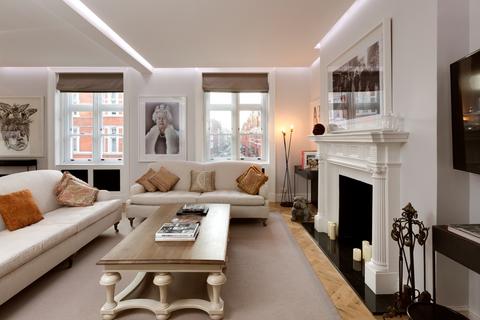 3 bedroom apartment to rent, North Audley Street, London W1K