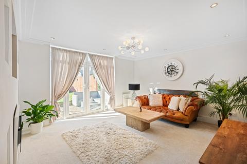 24 Ivy Close, Gravesend, DA12 5NP