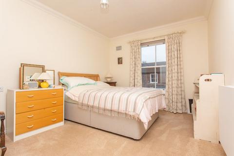 2 bedroom apartment for sale, Roper Road, Canterbury, CT2