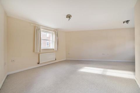 1 bedroom flat for sale - Great Meadow Way,  Aylesbury,  HP19